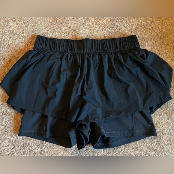 Blogilates Shorts - Picture 1 of 6